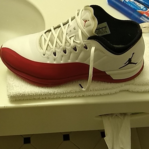 Shoes - Picture 2 of 4